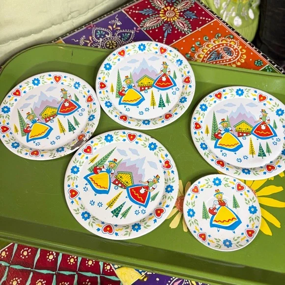 70s Metal Play Dishes - Picture 9 of 10